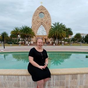 Meet your Posher, Emily